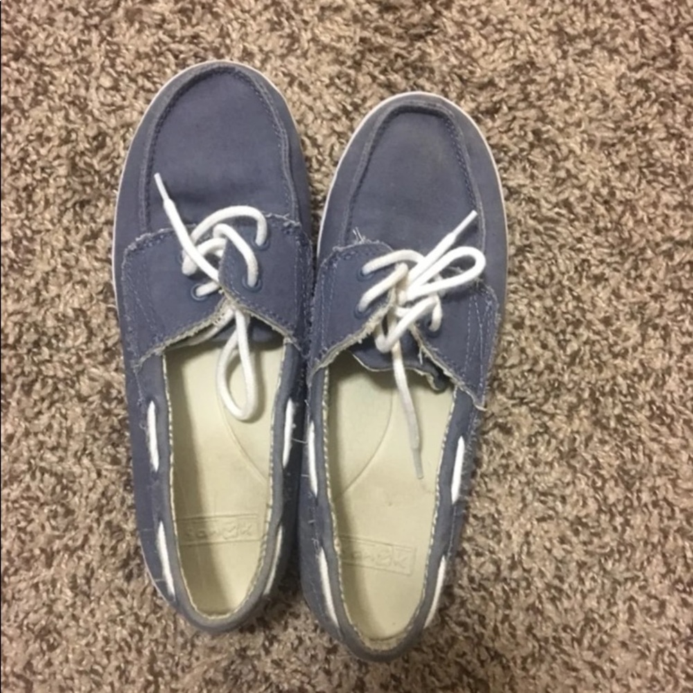 Sanuk boat shoes